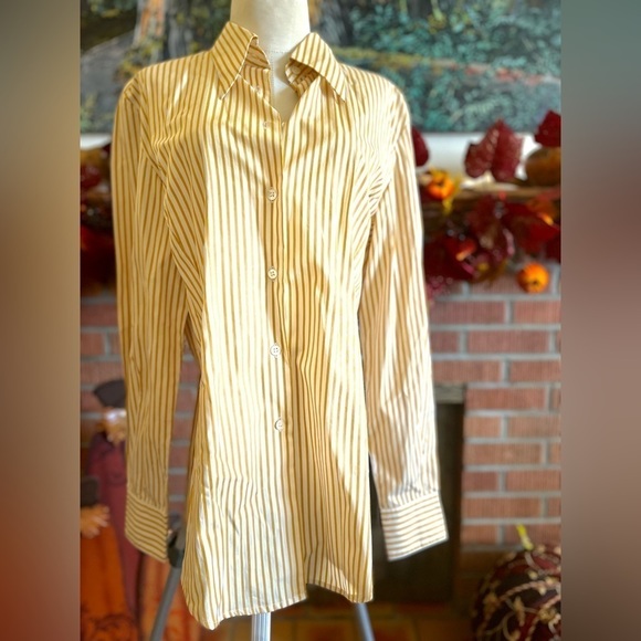 BANANA REPUBLIC GOLD AND WHITE BUTTON DOWN SHIRT - Picture 5 of 10